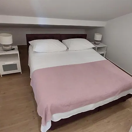 Apartment Pajo