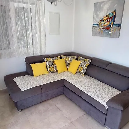 Apartment Pajo Primošten