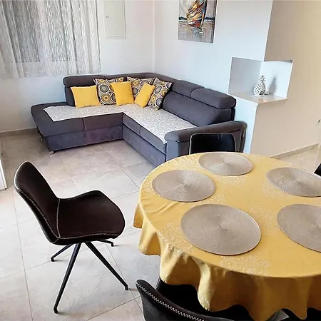 Apartment Pajo
